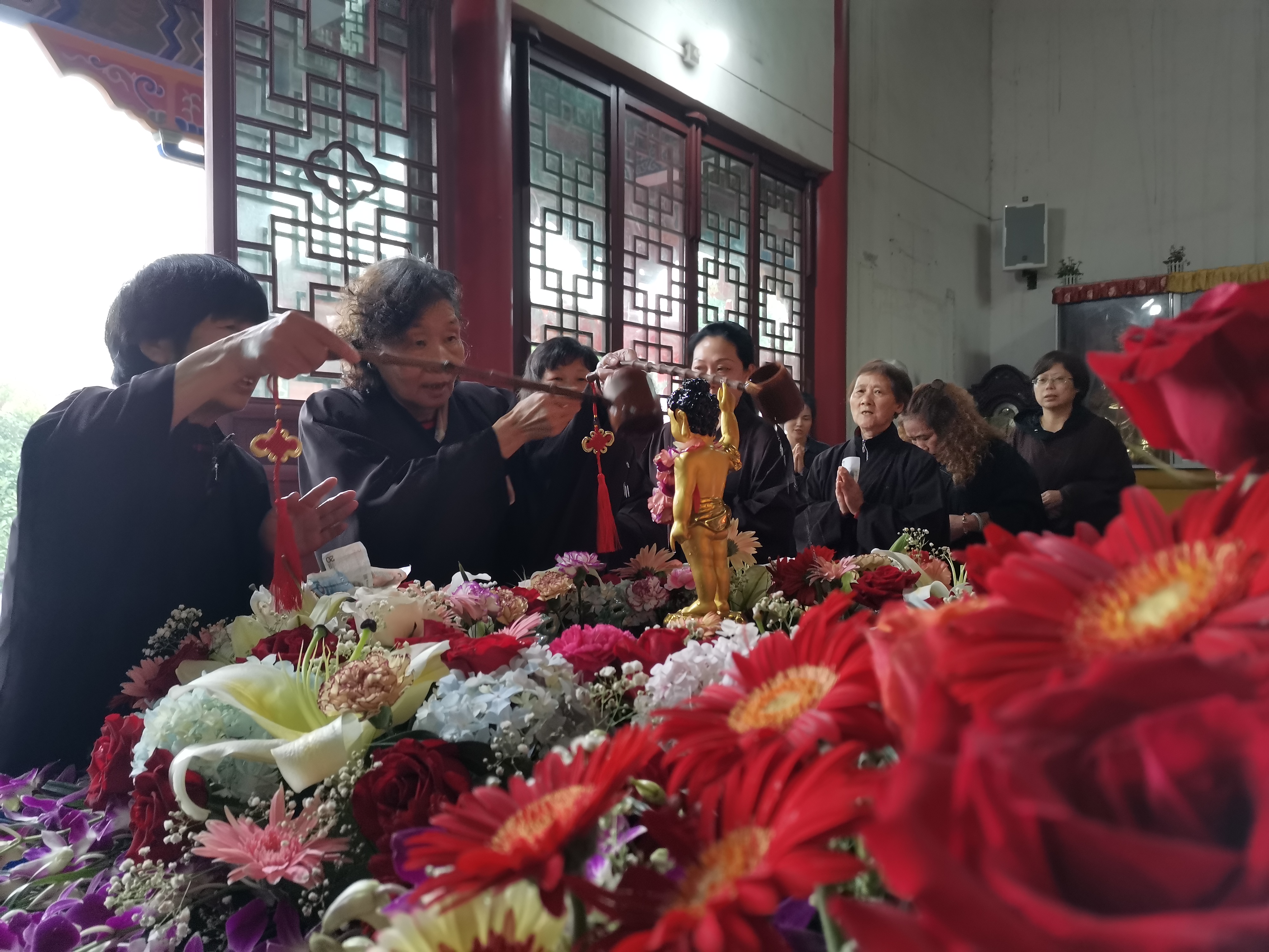 新华彩票释迦牟尼佛圣诞法会圆满